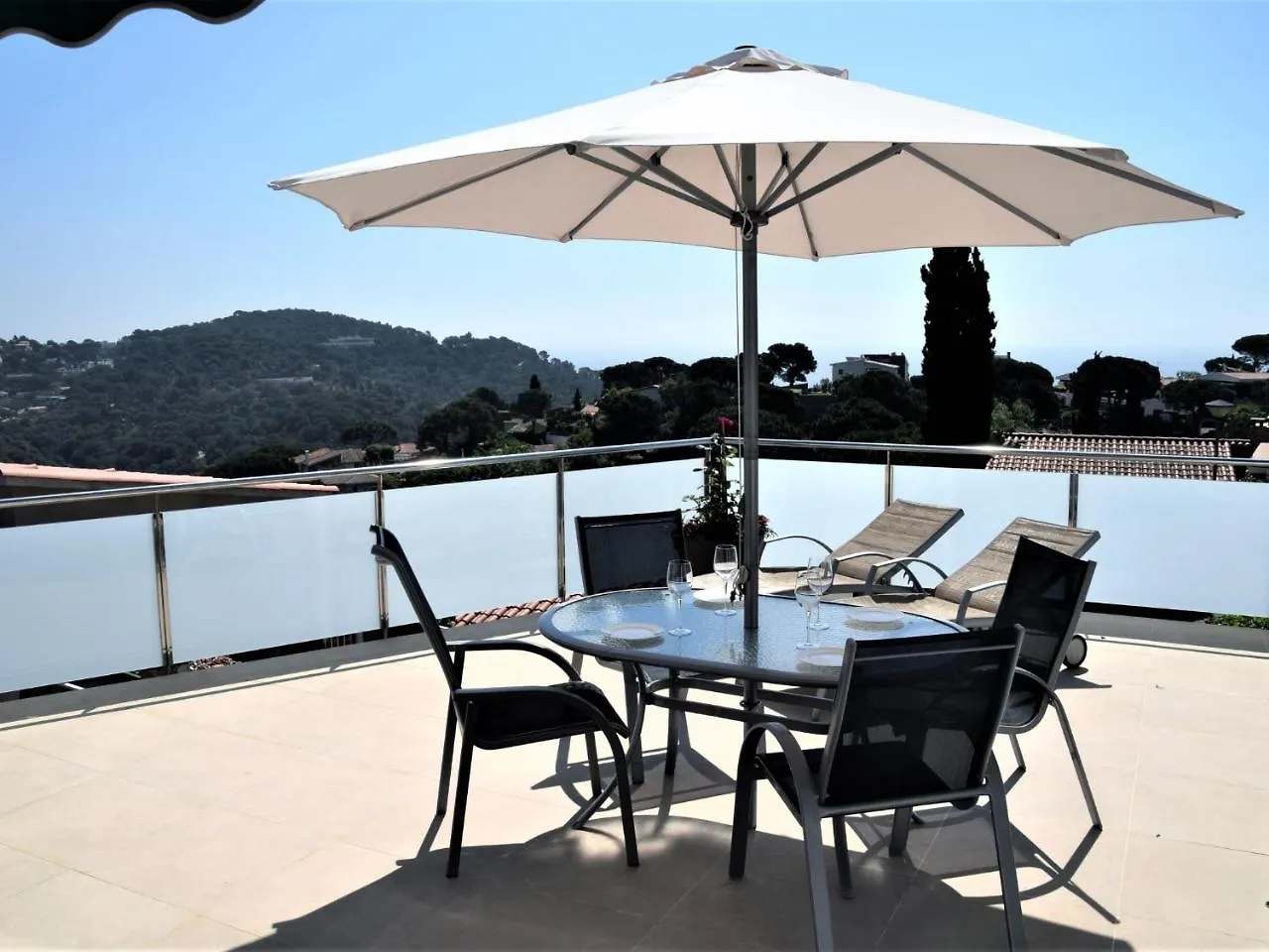 Luz Villa Lloret de Mar